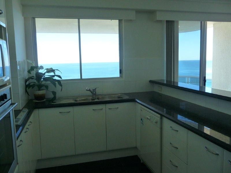 62/59 PACIFIC STREET, Main Beach QLD 4217