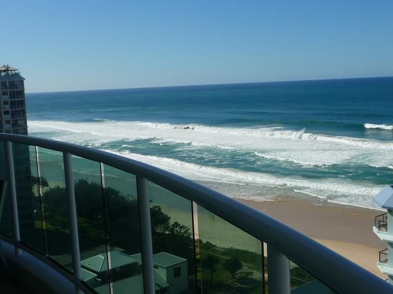 40/5 WOODROFFE AVENUE, Main Beach QLD 4217