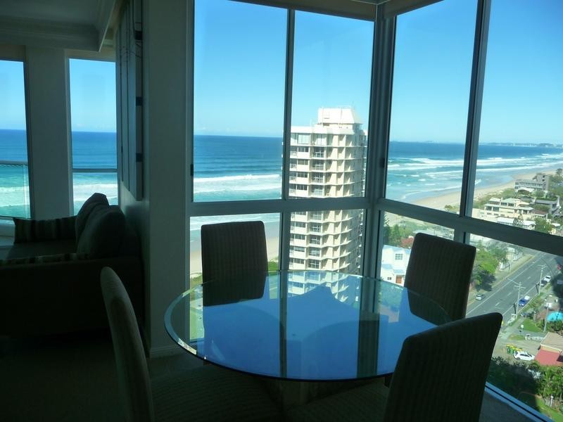 40/5 WOODROFFE AVENUE, Main Beach QLD 4217