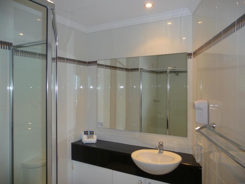 40/5 WOODROFFE AVENUE, Main Beach QLD 4217