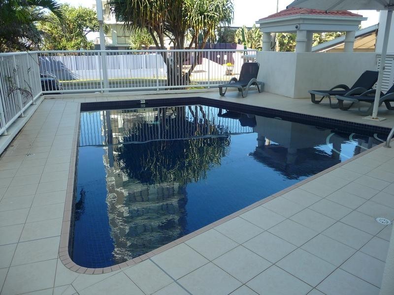 40/5 WOODROFFE AVENUE, Main Beach QLD 4217