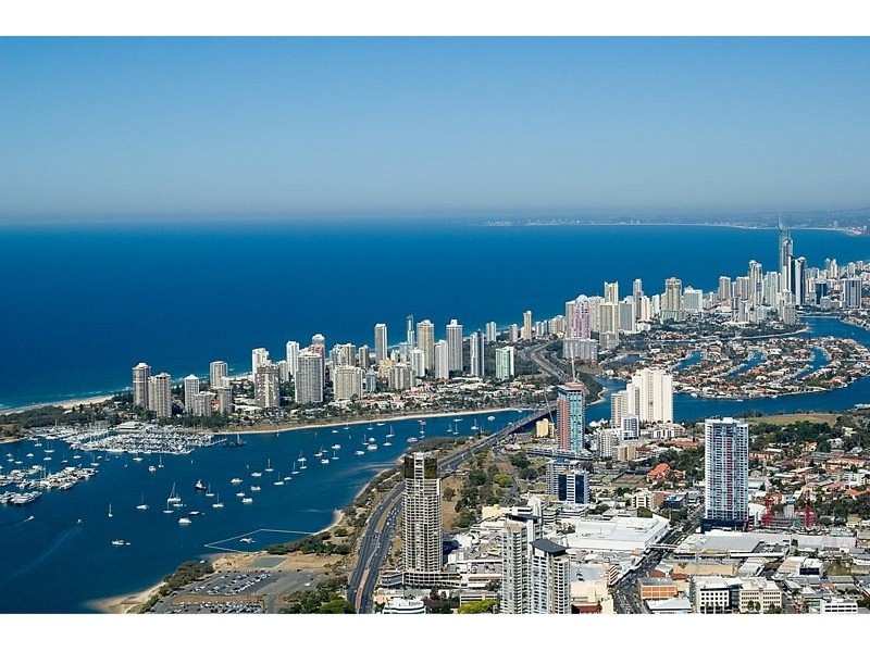 40/5 WOODROFFE AVENUE, Main Beach QLD 4217