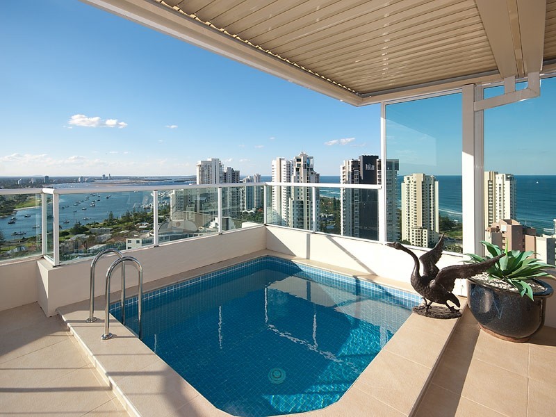 20 CRONIN AVENUE, Main Beach QLD 4217