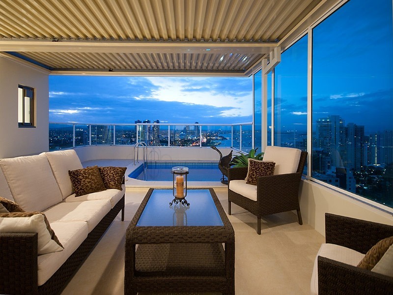 20 CRONIN AVENUE, Main Beach QLD 4217