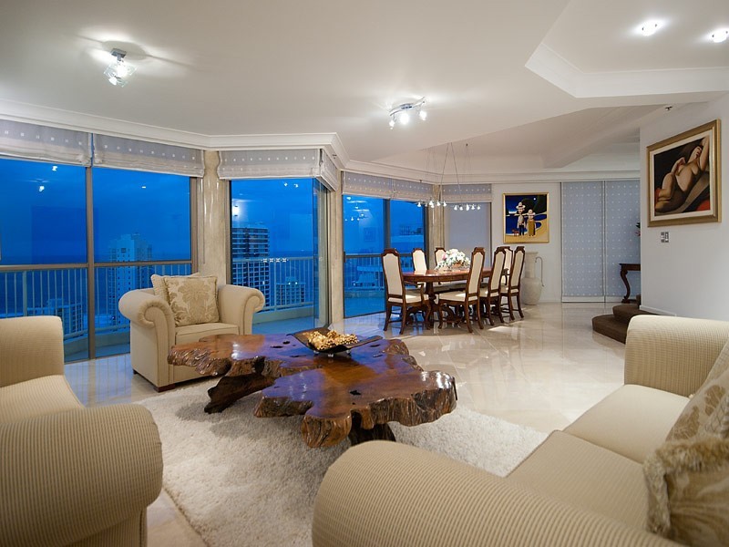 20 CRONIN AVENUE, Main Beach QLD 4217