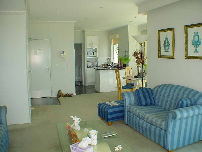 30/5 WOODROFFE AVE, Main Beach QLD 4217