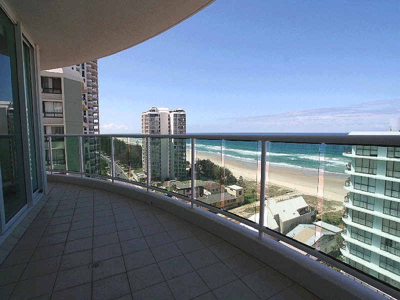 30/5 WOODROFFE AVE, Main Beach QLD 4217