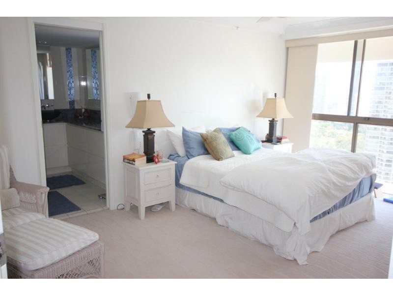 3554 MAIN BEACH PARADE, Main Beach QLD 4217