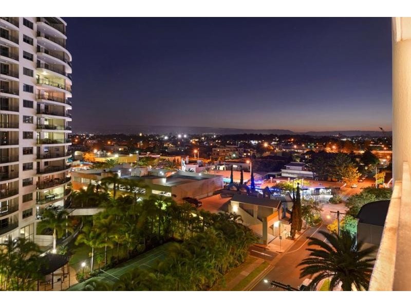 19 Peak Avenue ‘CALAIS’, Main Beach QLD 4217
