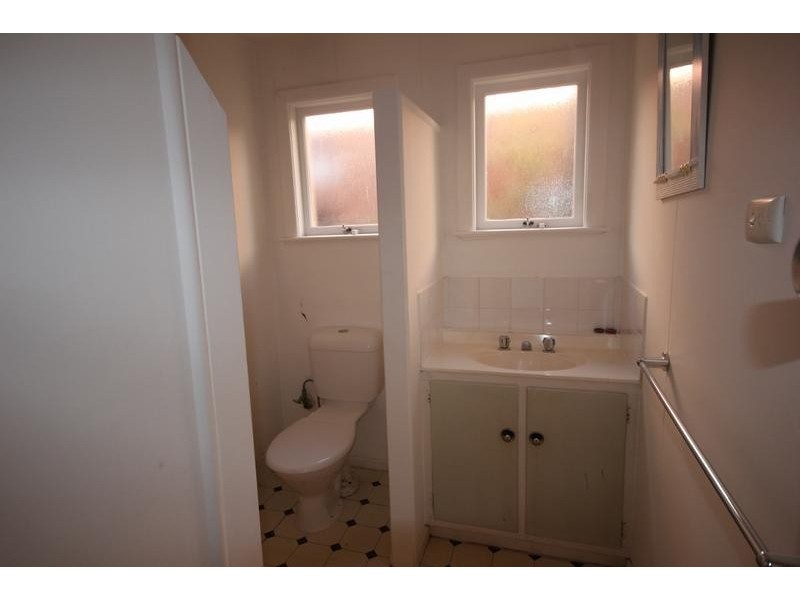 47 Rankin Parade, Main Beach QLD 4217