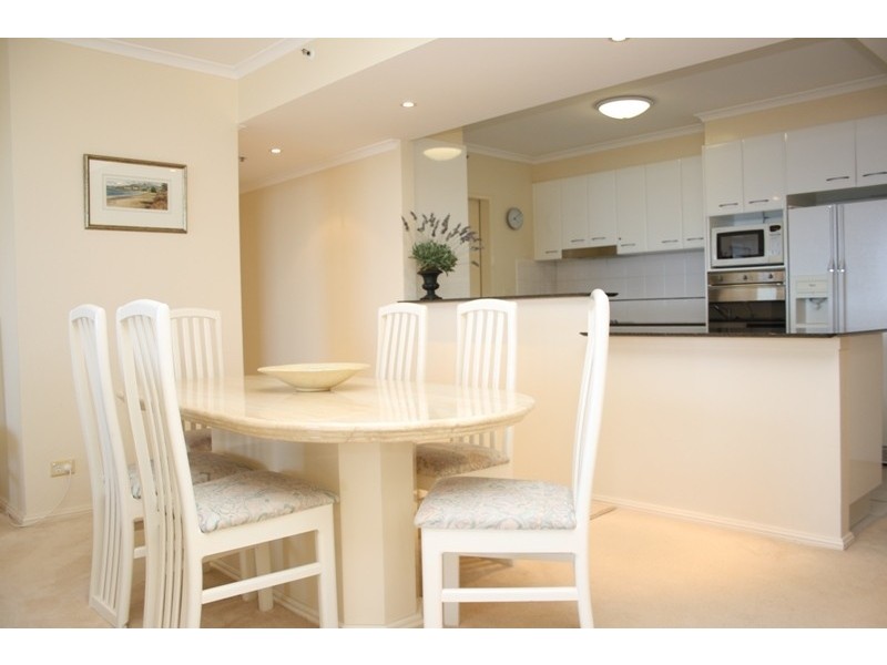 53/1 HUGHES AVENUE, Main Beach QLD 4217
