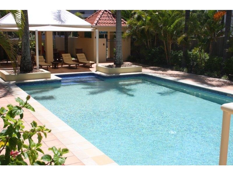 5-7 CRONIN AVENUE, Main Beach QLD 4217