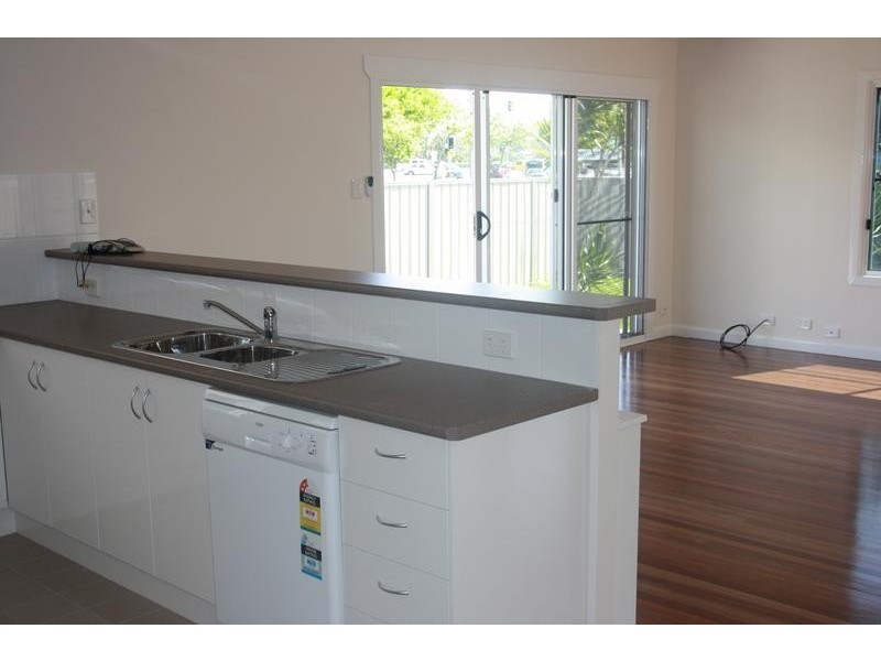 15 Rankin Parade, Main Beach QLD 4217