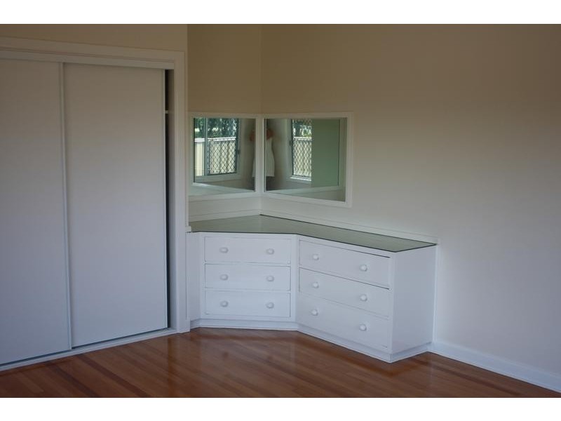 15 Rankin Parade, Main Beach QLD 4217