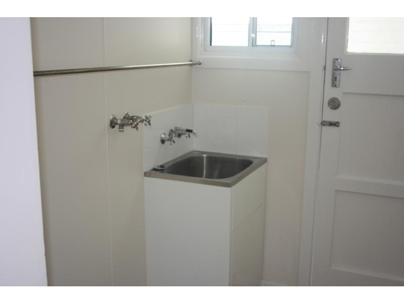 15 Rankin Parade, Main Beach QLD 4217