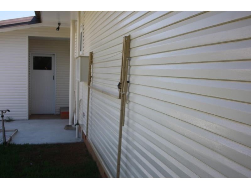 15 Rankin Parade, Main Beach QLD 4217