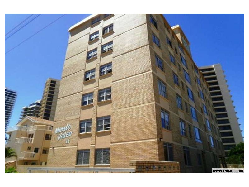 18/15 PACIFIC STREET, Main Beach QLD 4217