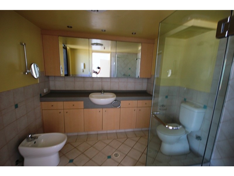 100/3554 Main Beach Parade, Main Beach QLD 4217