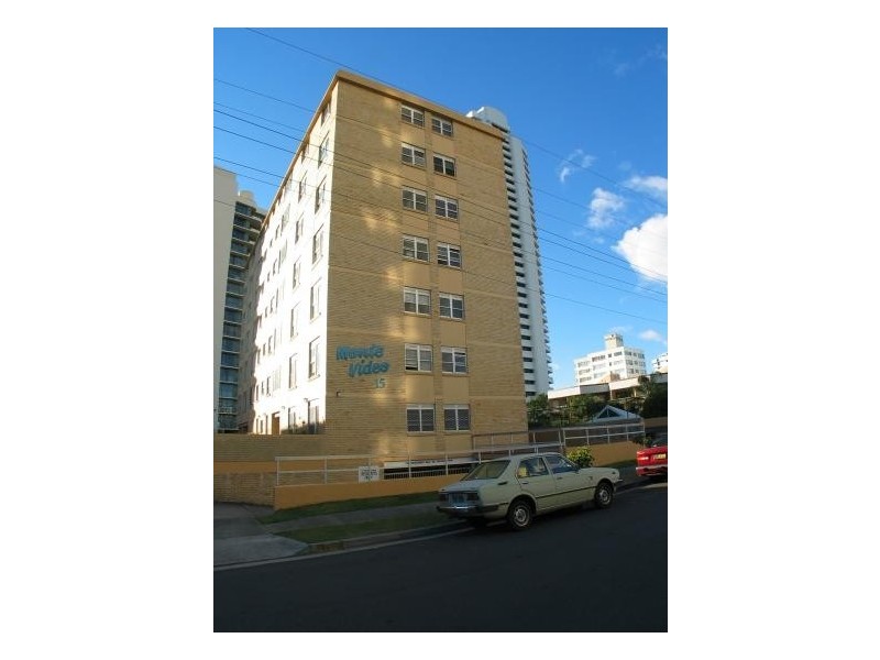 21/15 Pacific Street, Main Beach QLD 4217