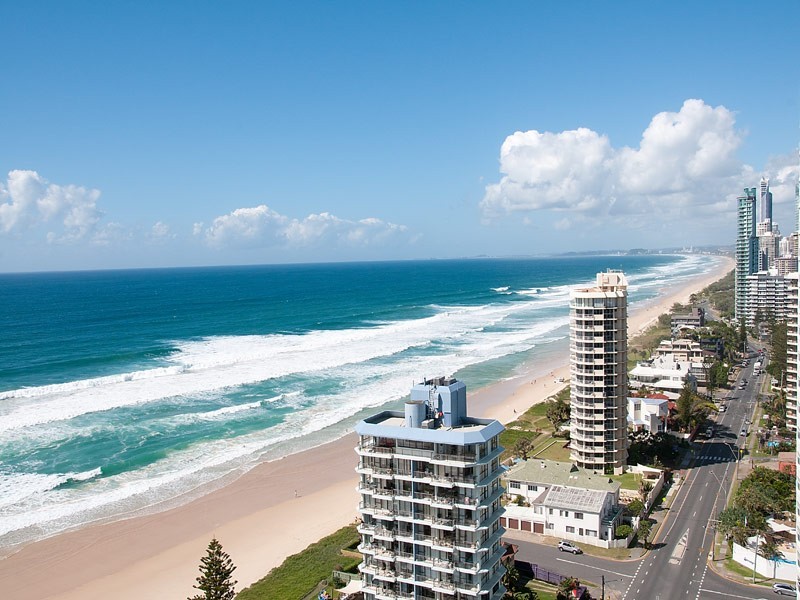 59 PACIFIC STREET, Main Beach QLD 4217