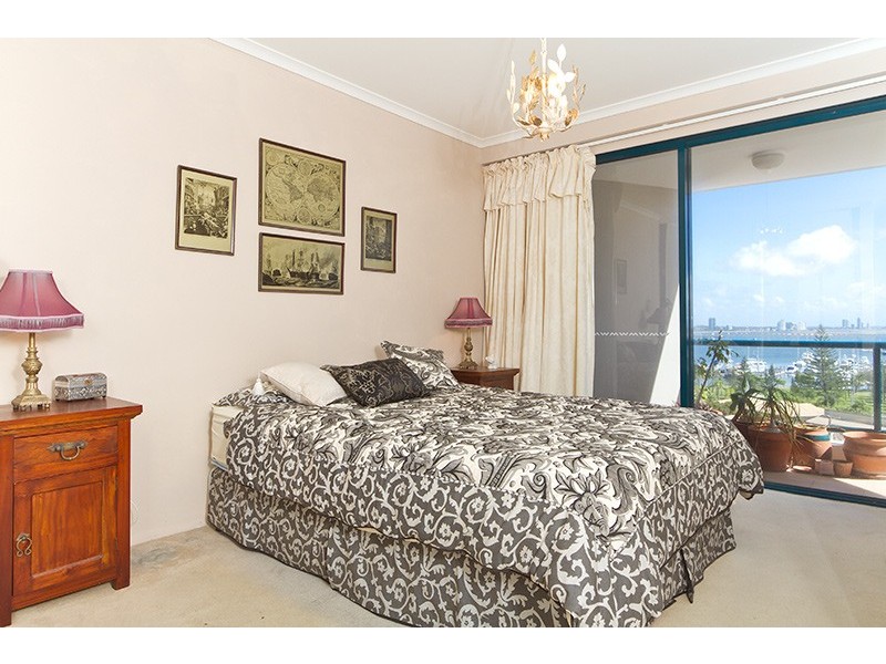 22 Montgomery Avenue, Main Beach QLD 4217