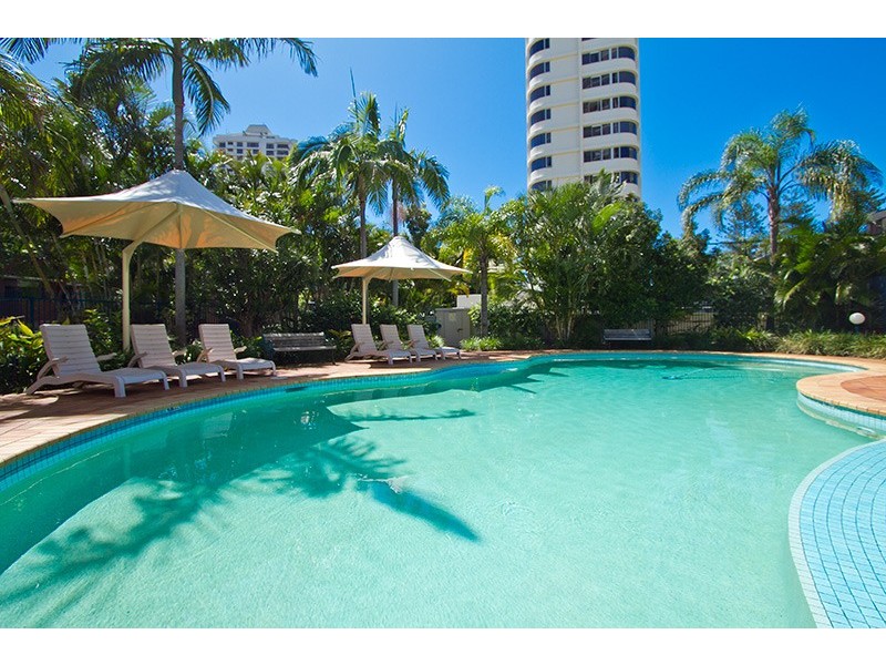 22 Montgomery Avenue, Main Beach QLD 4217