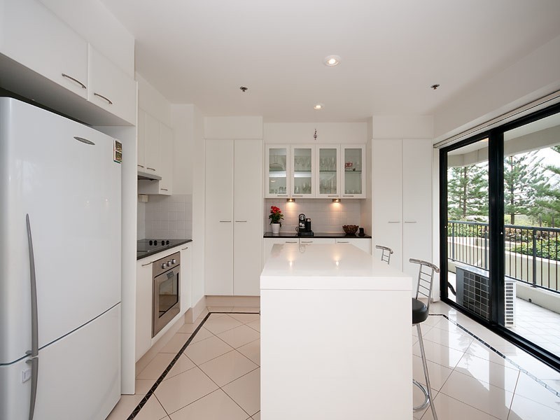 1C/24 BREAKER STREET, Main Beach QLD 4217