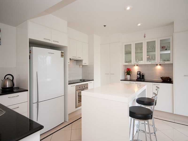 1C/24 BREAKER STREET, Main Beach QLD 4217