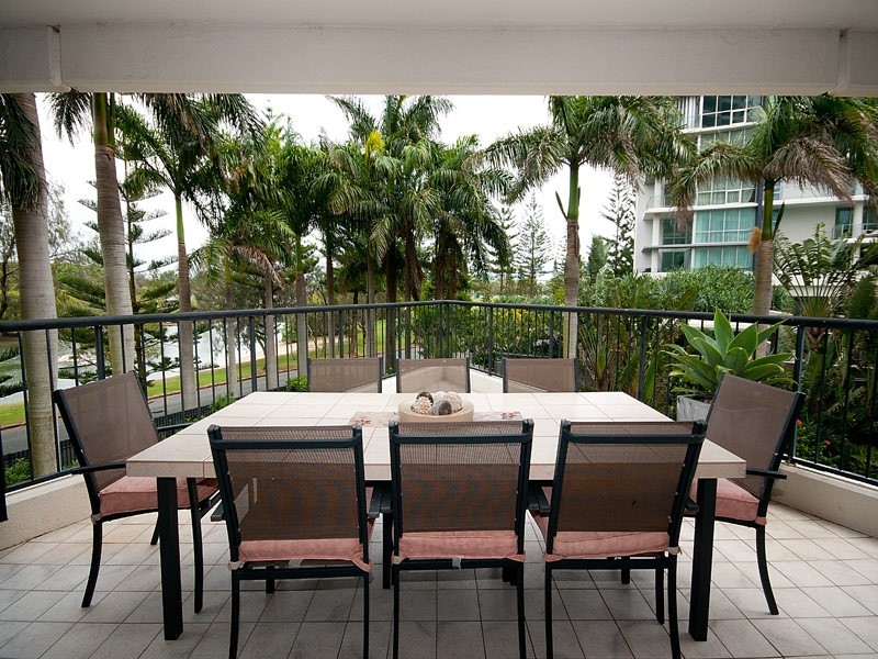 1C/24 BREAKER STREET, Main Beach QLD 4217