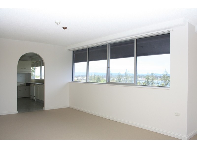 16/18 MacArthur Street, Main Beach QLD 4217