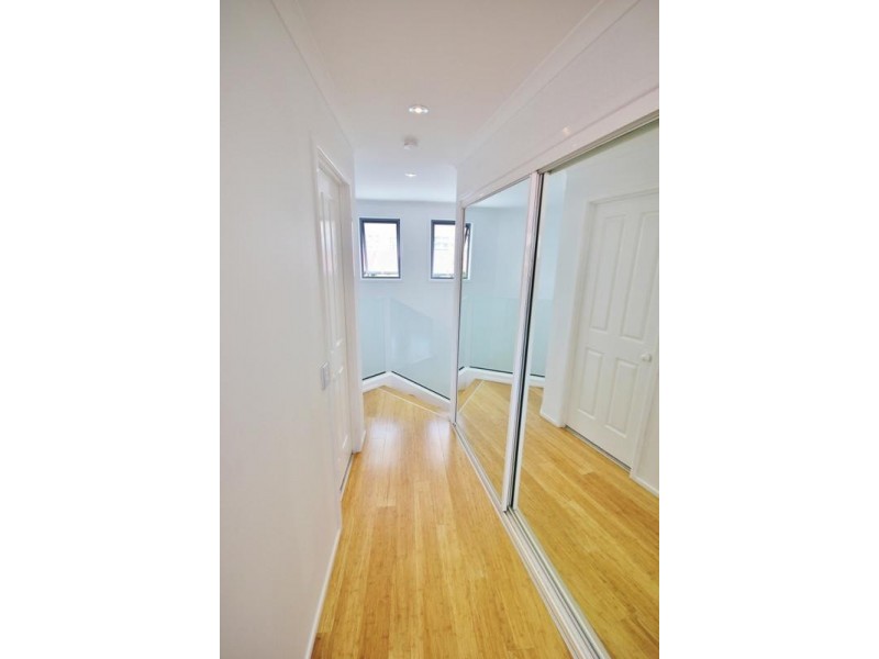 9/21 WOODROFFE AVENUE, Main Beach QLD 4217