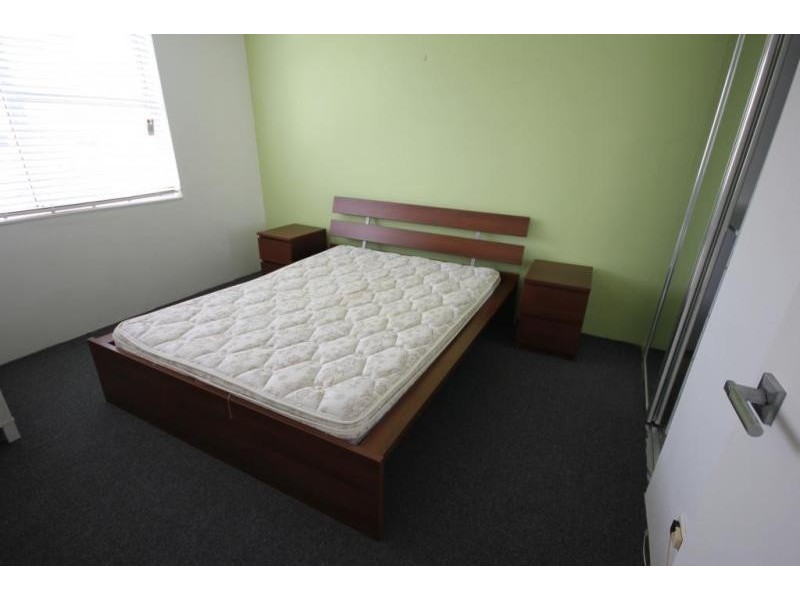 15 Pacific Street, Main Beach QLD 4217