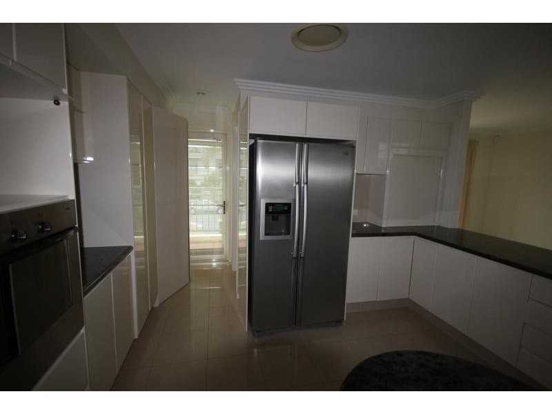 3/12 Sunset Boulevard, Surfers Paradise QLD 4217
