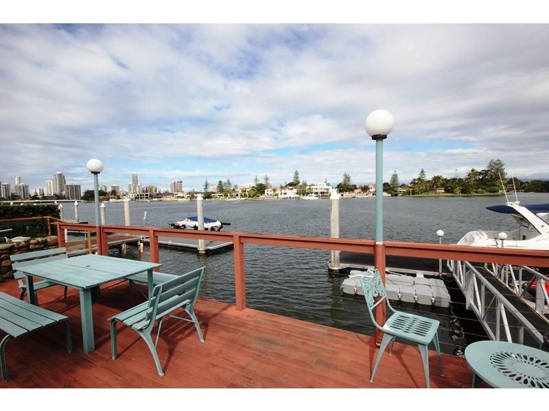 3/12 Sunset Boulevard, Surfers Paradise QLD 4217