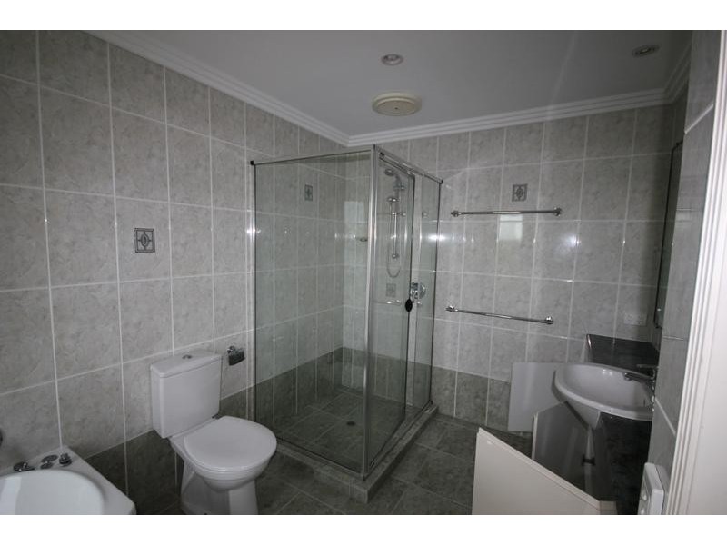 3/12 Sunset Boulevard, Surfers Paradise QLD 4217