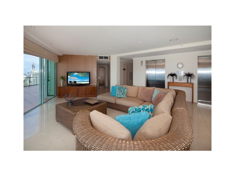 38/3482 MAIN BEACH PARADE, Main Beach QLD 4217