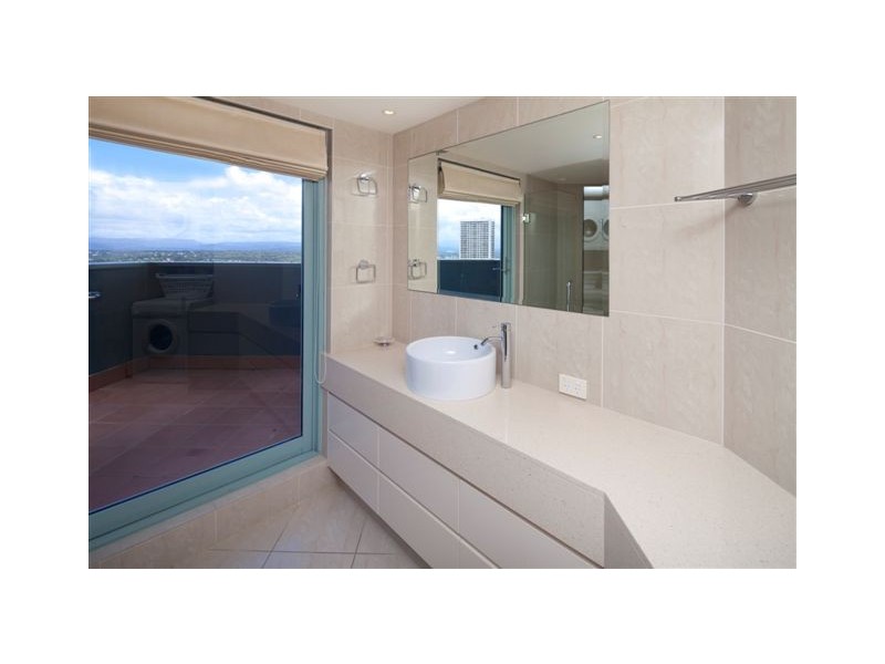 38/3482 MAIN BEACH PARADE, Main Beach QLD 4217