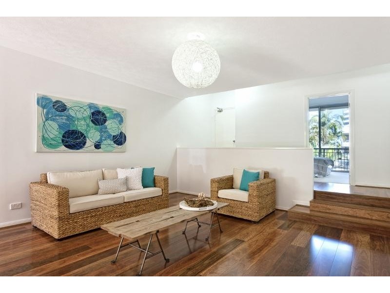 23/34 WOODROFFE AVENUE, Main Beach QLD 4217