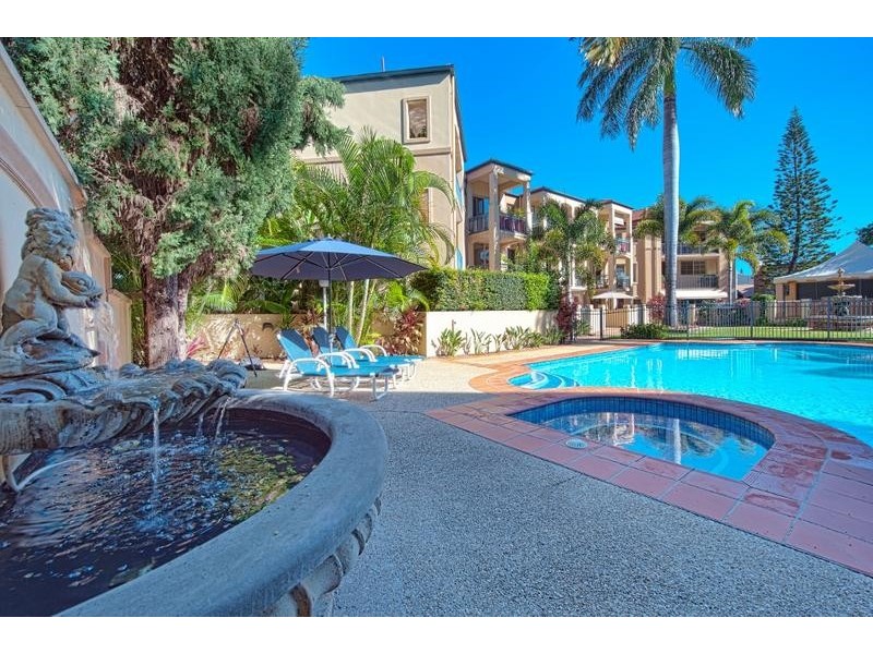 23/34 WOODROFFE AVENUE, Main Beach QLD 4217