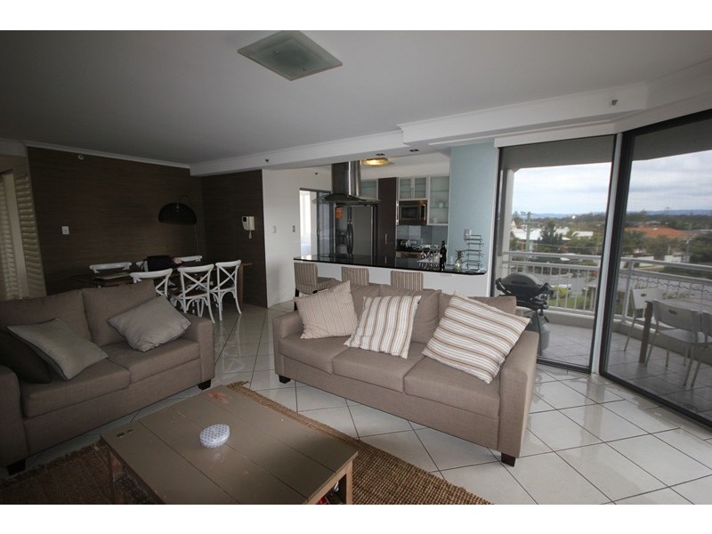8/11-17 Hughes Avenue, Main Beach QLD 4217