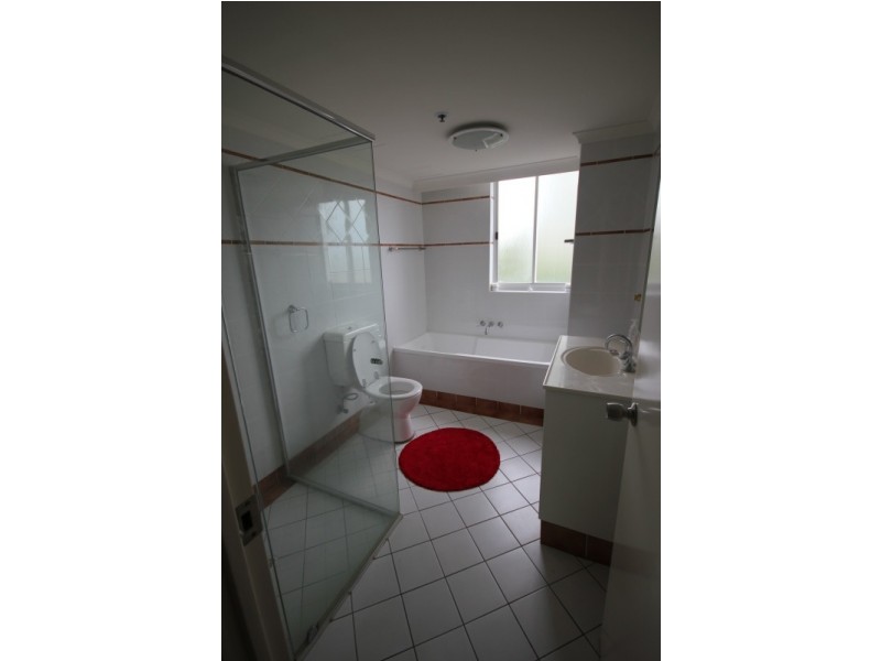 8/11-17 Hughes Avenue, Main Beach QLD 4217