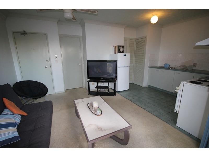 10/3650 Main Beach Parade, Main Beach QLD 4217