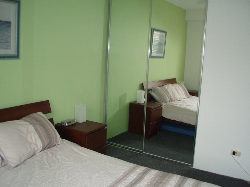 9/15 Pacific Street, Main Beach QLD 4217