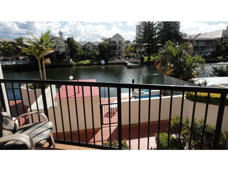 12 Paradise Island, Surfers Paradise QLD 4217