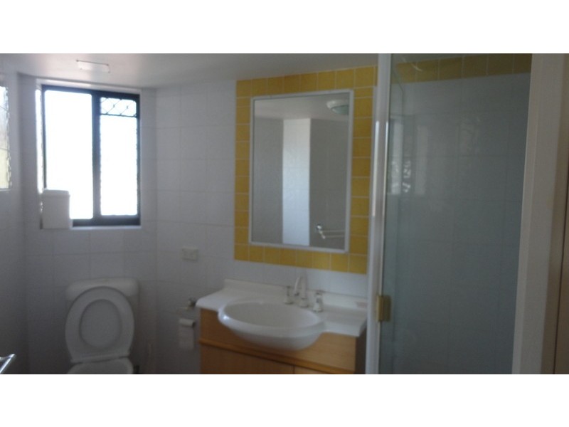 12 Paradise Island, Surfers Paradise QLD 4217