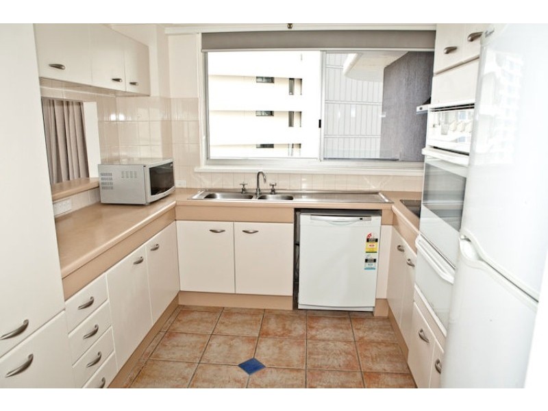 15D/3540 MAIN BEACH PARADE, Main Beach QLD 4217