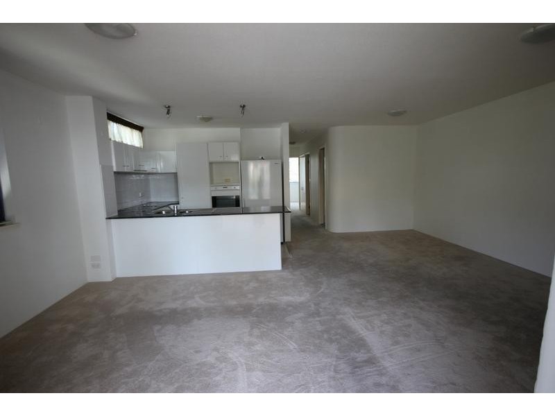 12/32 Cronin Avenue, Main Beach QLD 4217