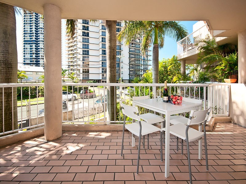 6/6 BREAKER STREET, Main Beach QLD 4217