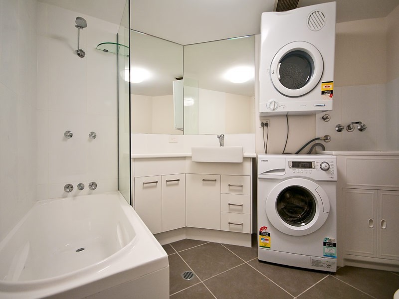 6/6 BREAKER STREET, Main Beach QLD 4217