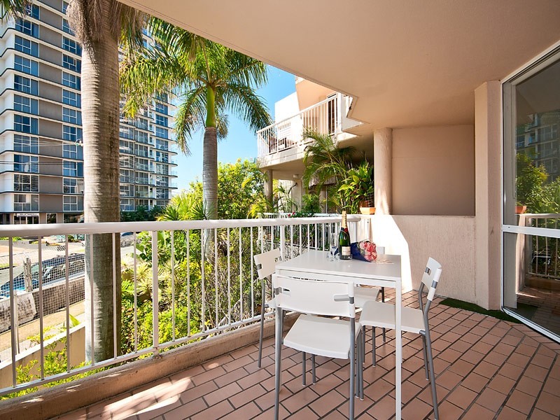 6/6 BREAKER STREET, Main Beach QLD 4217